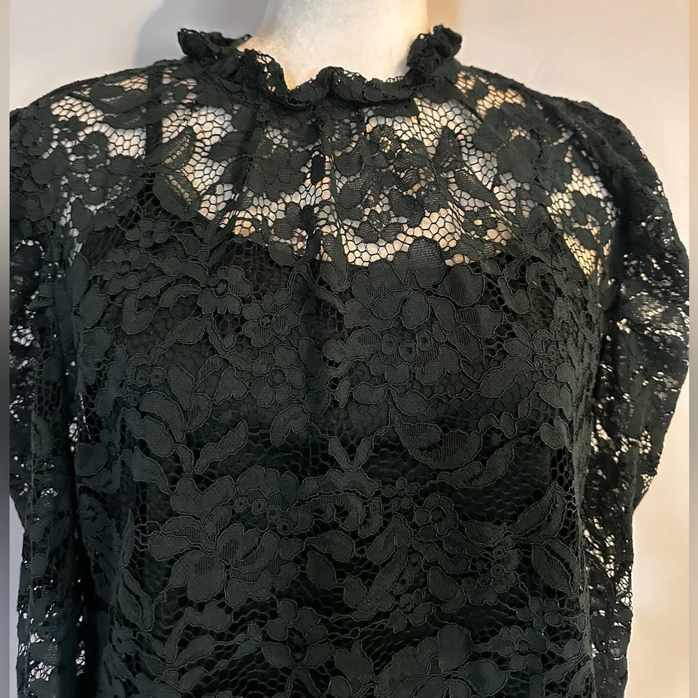 Adiva Dark Green Lace Blouse - Picture 2 of 4